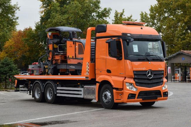 Slide Bed Recovery Truck